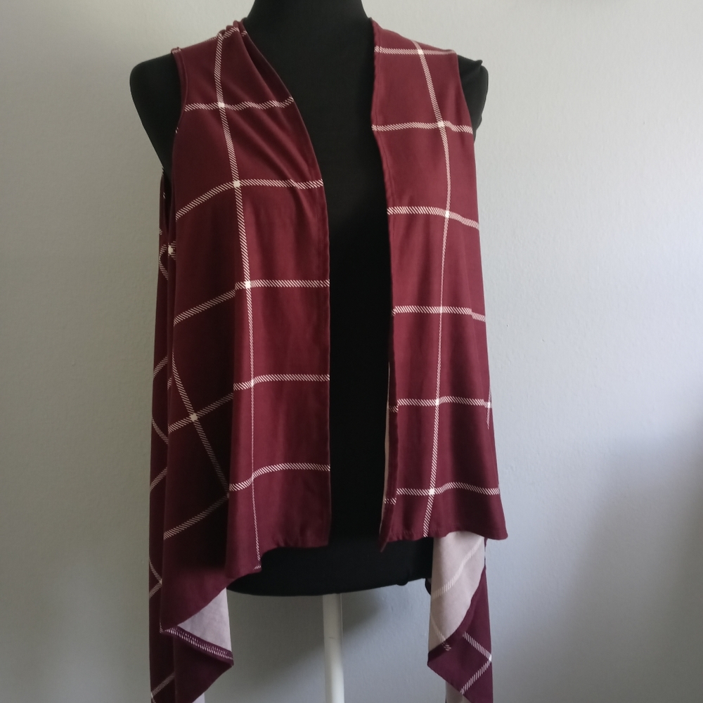 Cardigan Sage & Vicky  color burgundy size large brand New with tags  Asymmetric